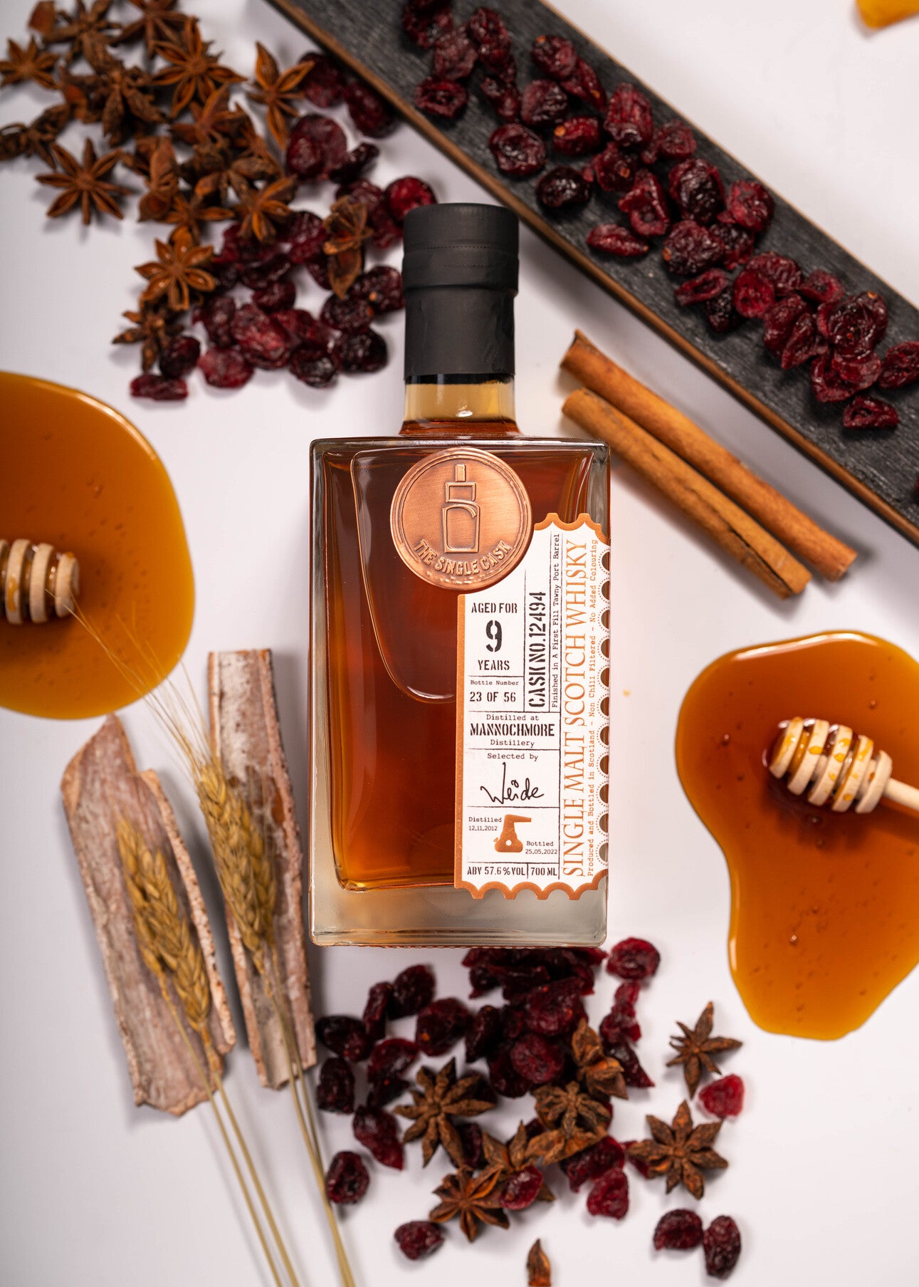 Mannochmore 9 years old single cask scotch whisky with honey and cinnamon notes