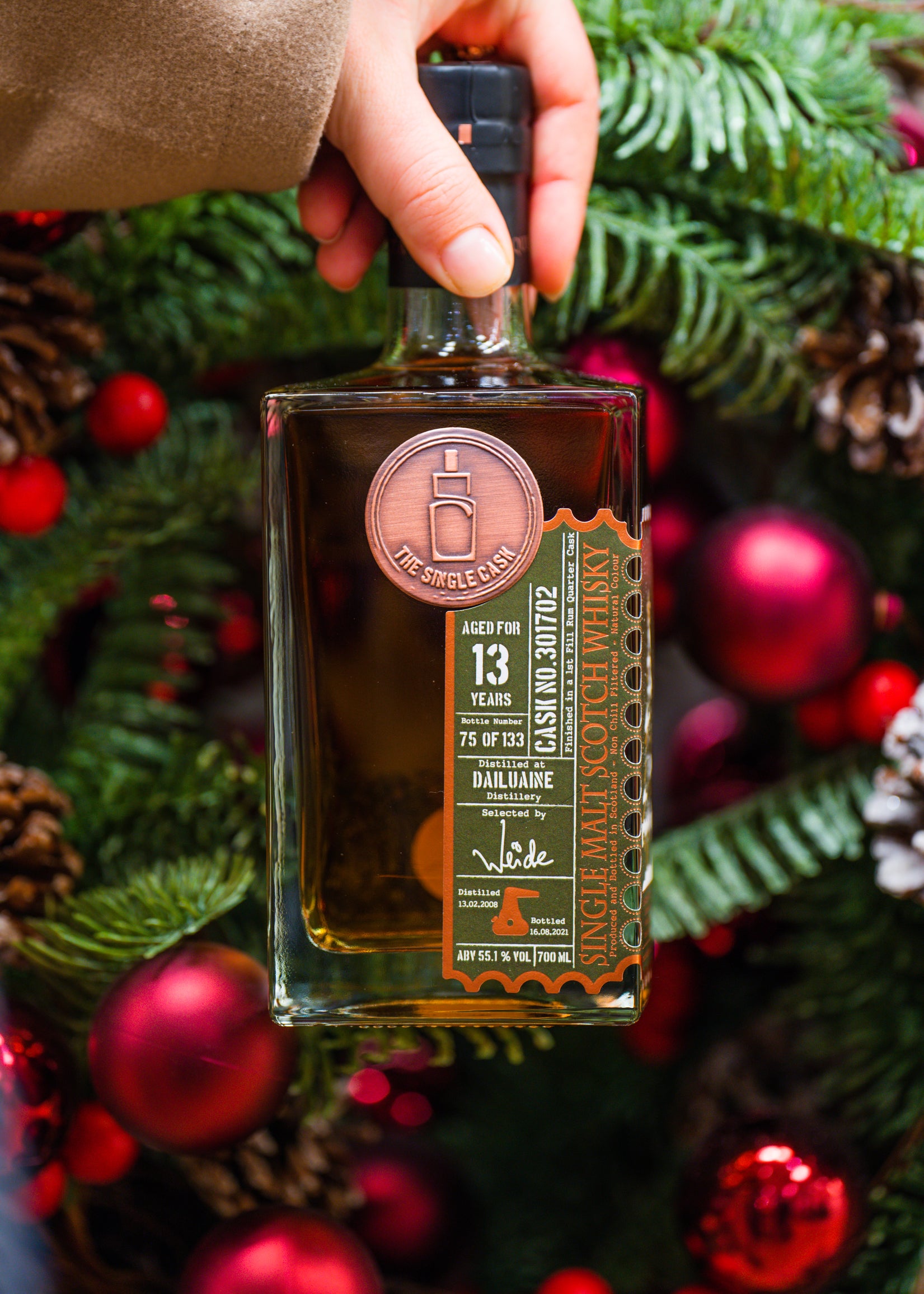 The Single Cask Christmas whisky 13 years old Dailuaine single malt scotch whisky finished in a rum quarter cask